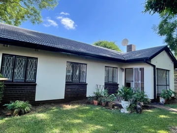 3 Bedroom Garden Flat