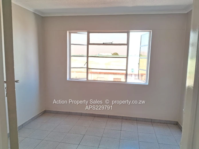 Warehousing and Offices to Rent in Graniteside. Available 1st December $8200 plus VAT and Rates 