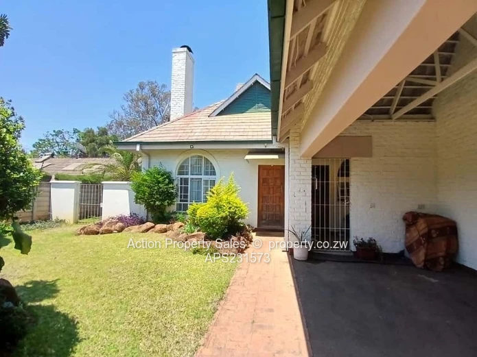 Neat 3 Bed Family Cluster Unit! 