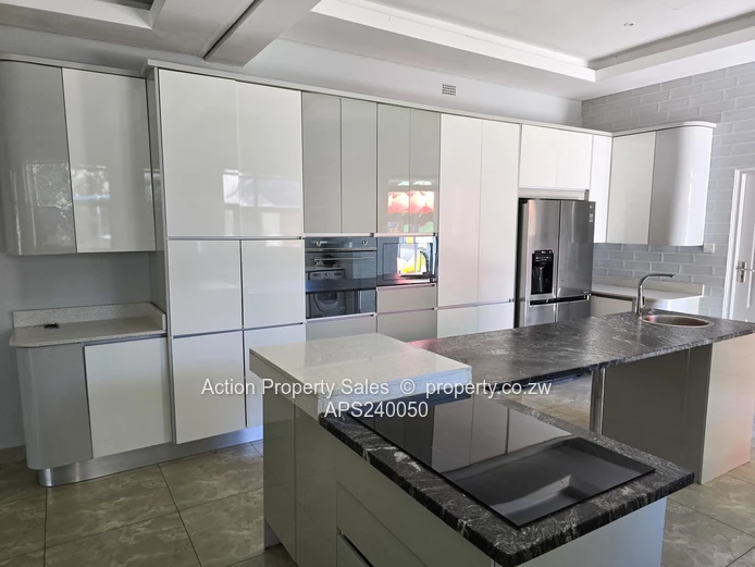 Luxurious Townhouse For Sale In The Brooke! 