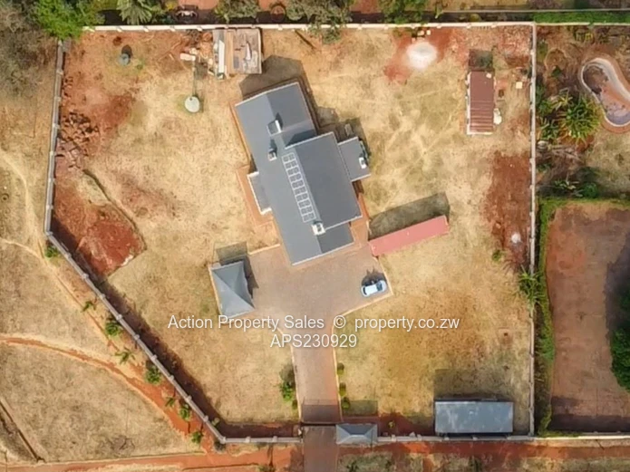 4 Beds On An Acre, With Building Permit! 