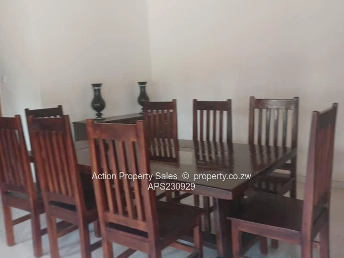 4 Beds On An Acre, With Building Permit! 