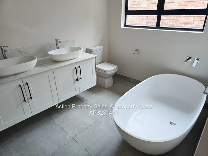 Luxurious Townhouse For Sale In Newlands - Transfer Fees & Stamp Duty Included! 