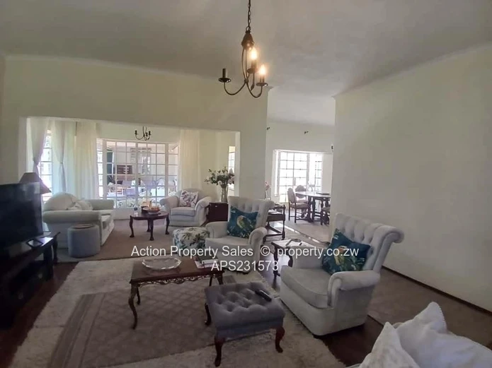 Neat 3 Bed Family Cluster Unit! 