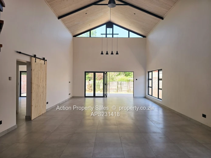 Luxurious Townhouse For Sale In Newlands - Transfer Fees & Stamp Duty Included! 