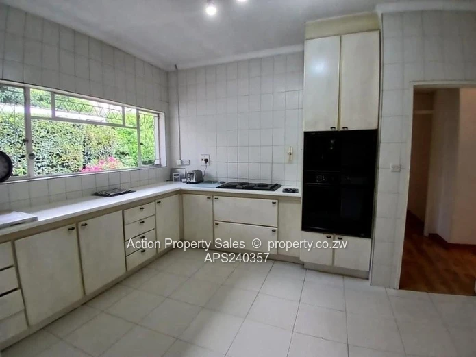 Beautiful 5 Beds In Gunhill!