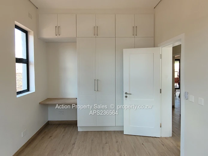 3 Bedroom Townhouse in Highlands - $2,000 plus Levy $300 