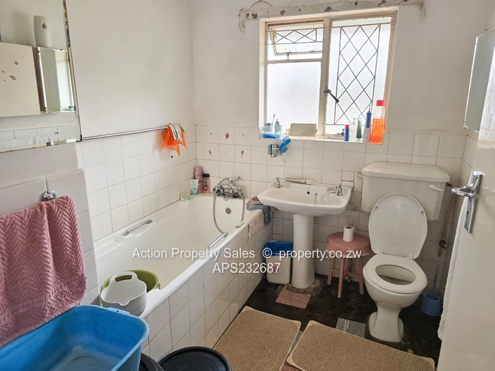 3 Bedroom Duplex Garden Flat For Sale In Eastlea 