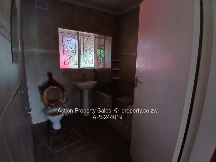 House In Milton Park To Rent! 