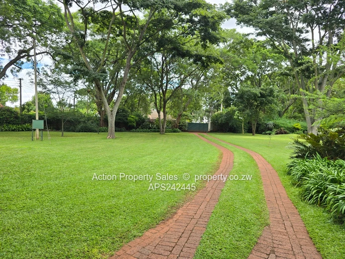 Beautiful House For Sale In Highlands! 