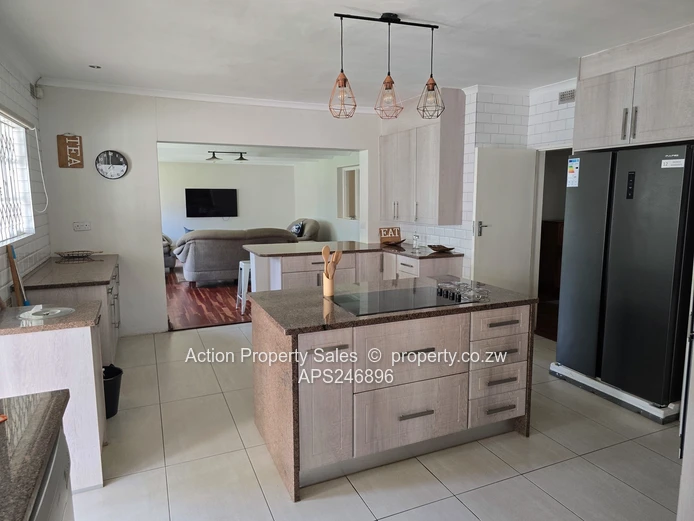 Lovely Fully Furnished House! 