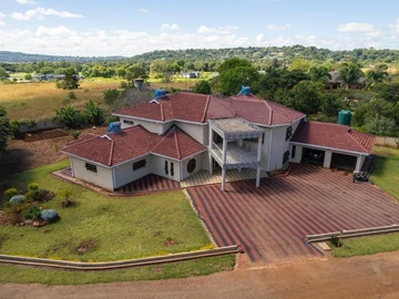 Luxurious Family Home! 