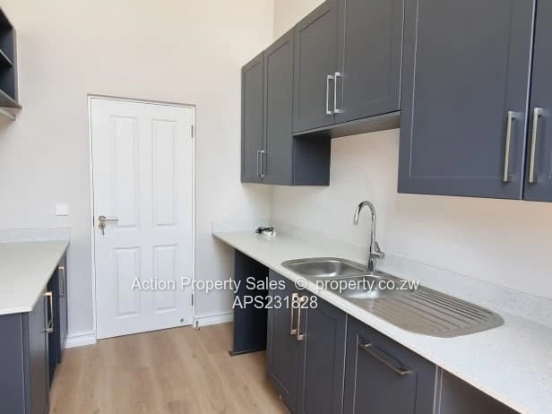 Beautiful Townhouse To Rent In Newlands!