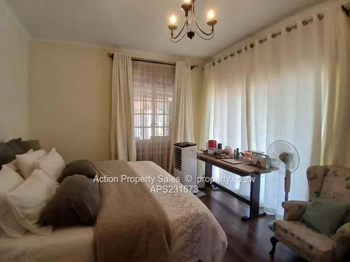 Neat 3 Bed Family Cluster Unit! 