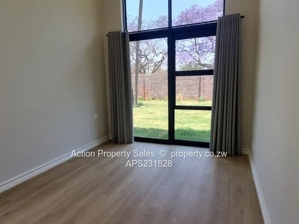 Beautiful Townhouse To Rent In Newlands!