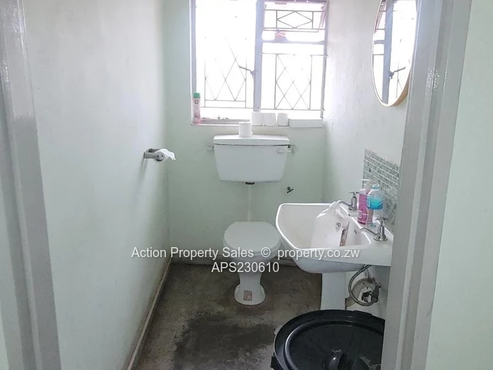 Offices,Warehouse, Southerton $3200 plus VAT & Op costs 