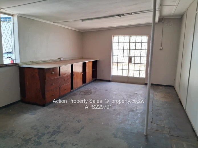 Warehousing and Offices to Rent in Graniteside. Available 1st December $8200 plus VAT and Rates 