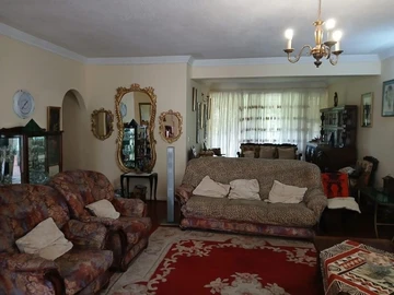 3 Bedroom Garden Flat