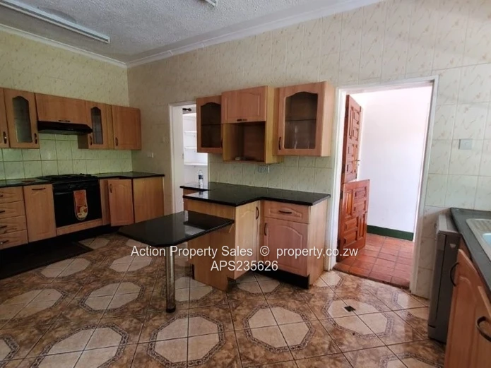 Townhouse To Rent In Borrowdale