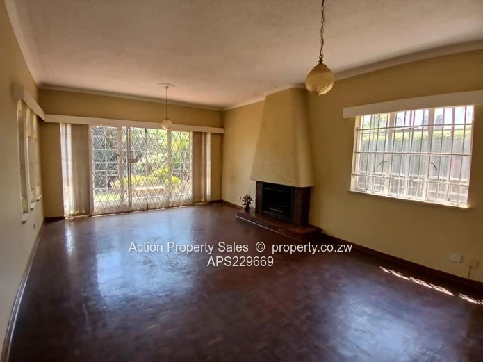 Neat 2 Bed In Avondale West! 