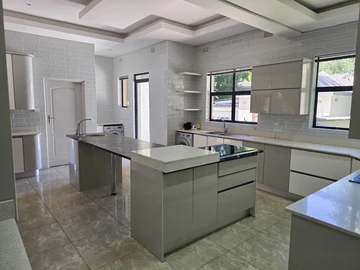 6 Bedroom Townhouse Complex