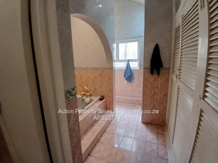 Neat Family Townhouse! 