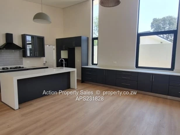 Beautiful Townhouse To Rent In Newlands!