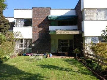 Garden Flat In Avondale! 