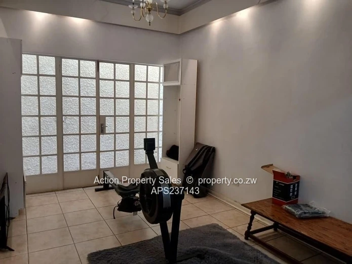 Neat Family Townhouse! 