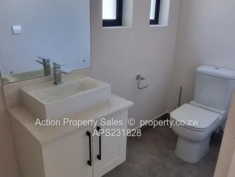 Beautiful Townhouse To Rent In Newlands!