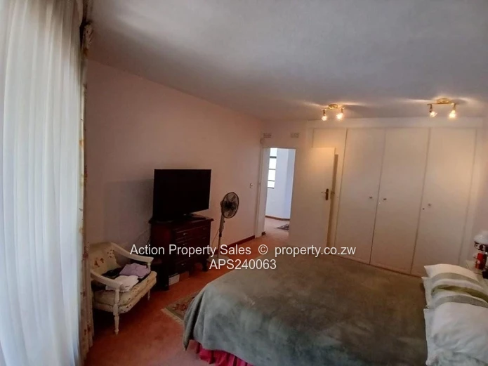 Beautiful 3 Bed Townhouse In Newlands! 