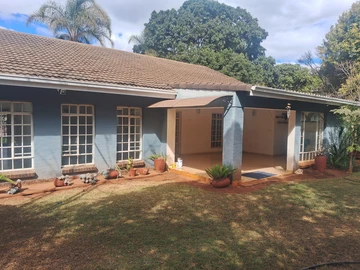 3 Bedroom Garden Flat