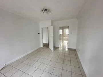 3 Bedroom Garden Flat