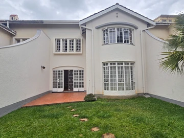 3 Bedroom Garden Flat