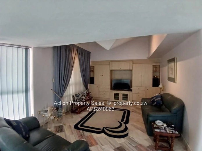 Beautiful 3 Bed Townhouse In Newlands! 