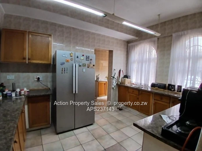 Neat Family Townhouse! 