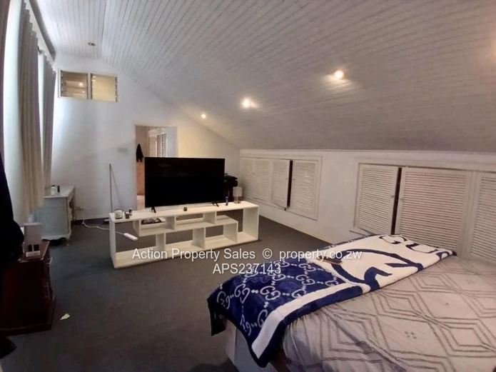 Neat Family Townhouse! 