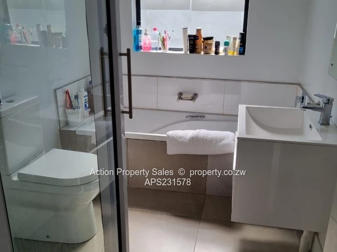 Townhouse to rent in Greendale 1st February - $1600 plus $100 Levy