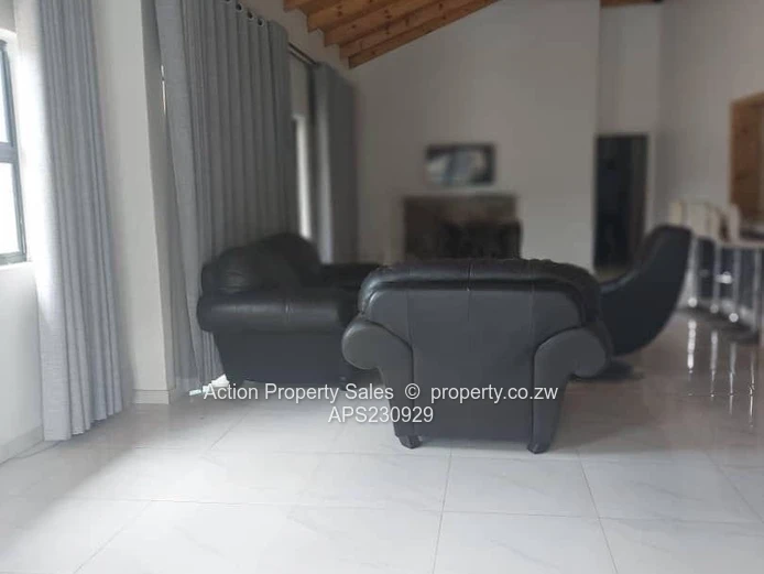 4 Beds On An Acre, With Building Permit! 