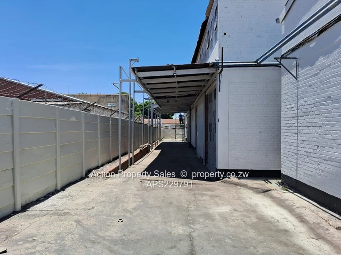 Warehousing and Offices to Rent in Graniteside. Available 1st December $8200 plus VAT and Rates 