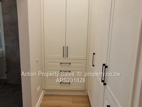 Beautiful Townhouse To Rent In Newlands!