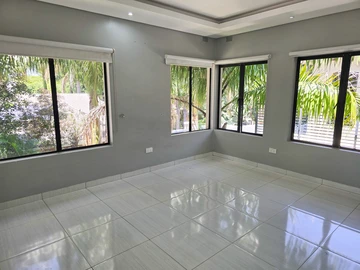 6 Bedroom Townhouse Complex