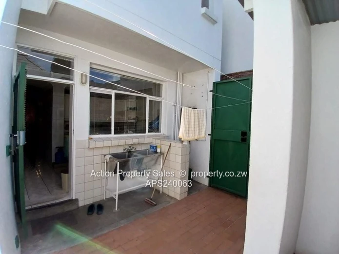 Beautiful 3 Bed Townhouse In Newlands! 