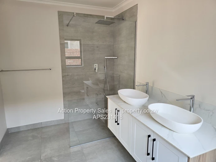 Luxurious Townhouse For Sale In Newlands - Transfer Fees & Stamp Duty Included! 