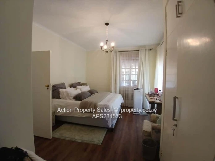 Neat 3 Bed Family Cluster Unit! 