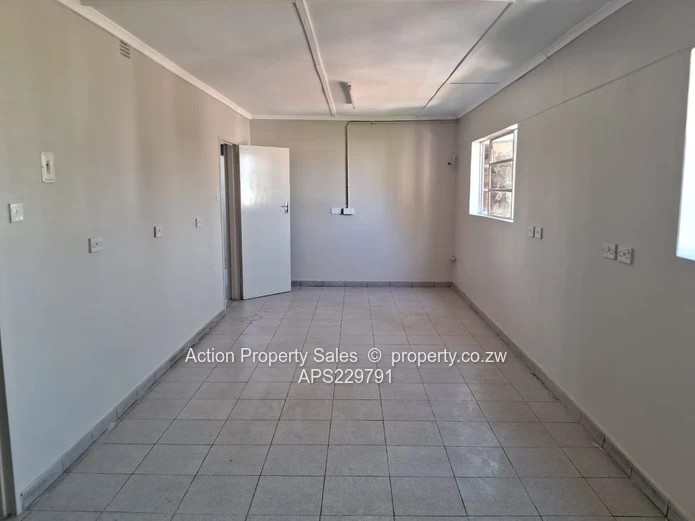 Warehousing and Offices to Rent in Graniteside. Available 1st December $8200 plus VAT and Rates 