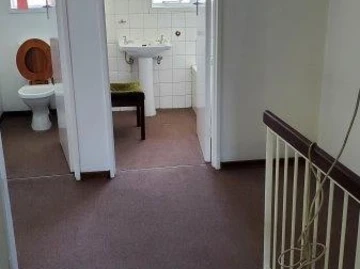 2 Bedroom Flat & Apartment
