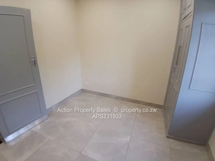 Completely Renovated 3 Bed Office Unit! 