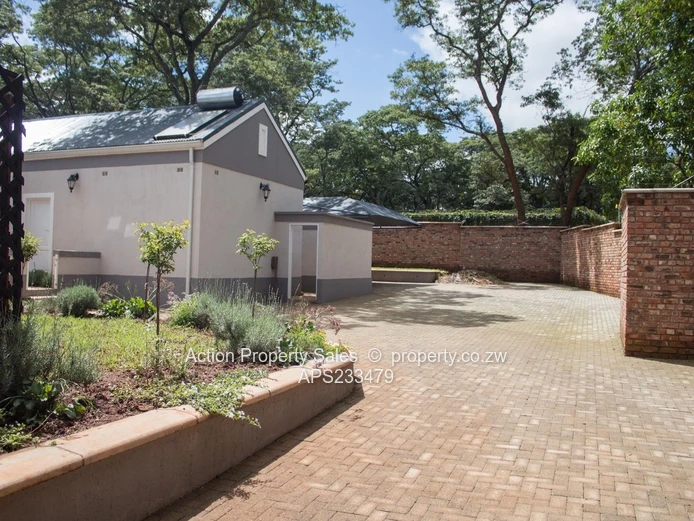 3 Bed Townhouse Available 1st Feb. USD$2,100 + Rates 