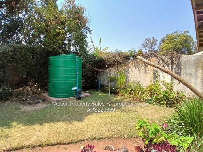 Neat 2 Bed In Avondale West! 